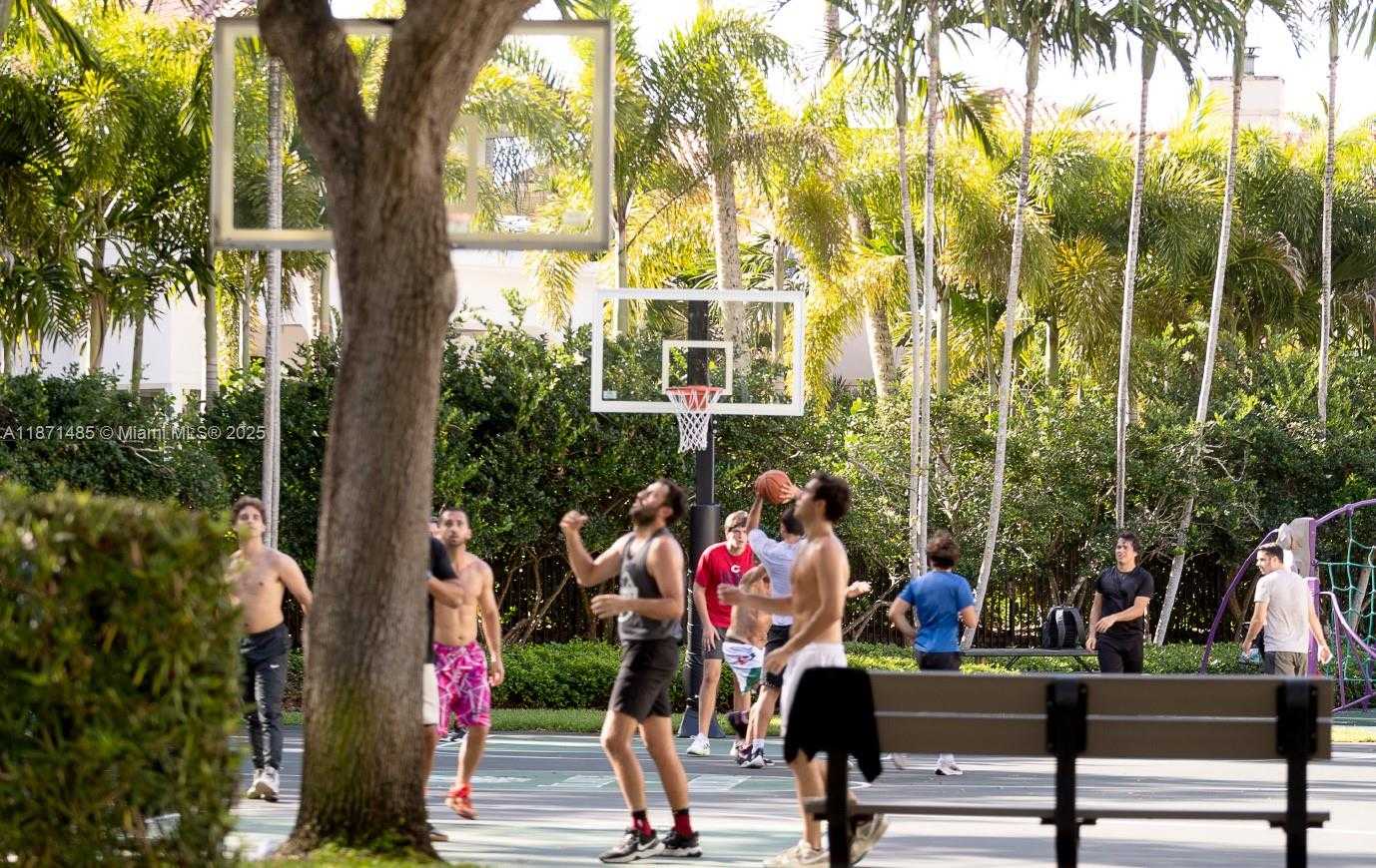 Small Image of 104 PALOMA DR, Coral Gables Number 49
