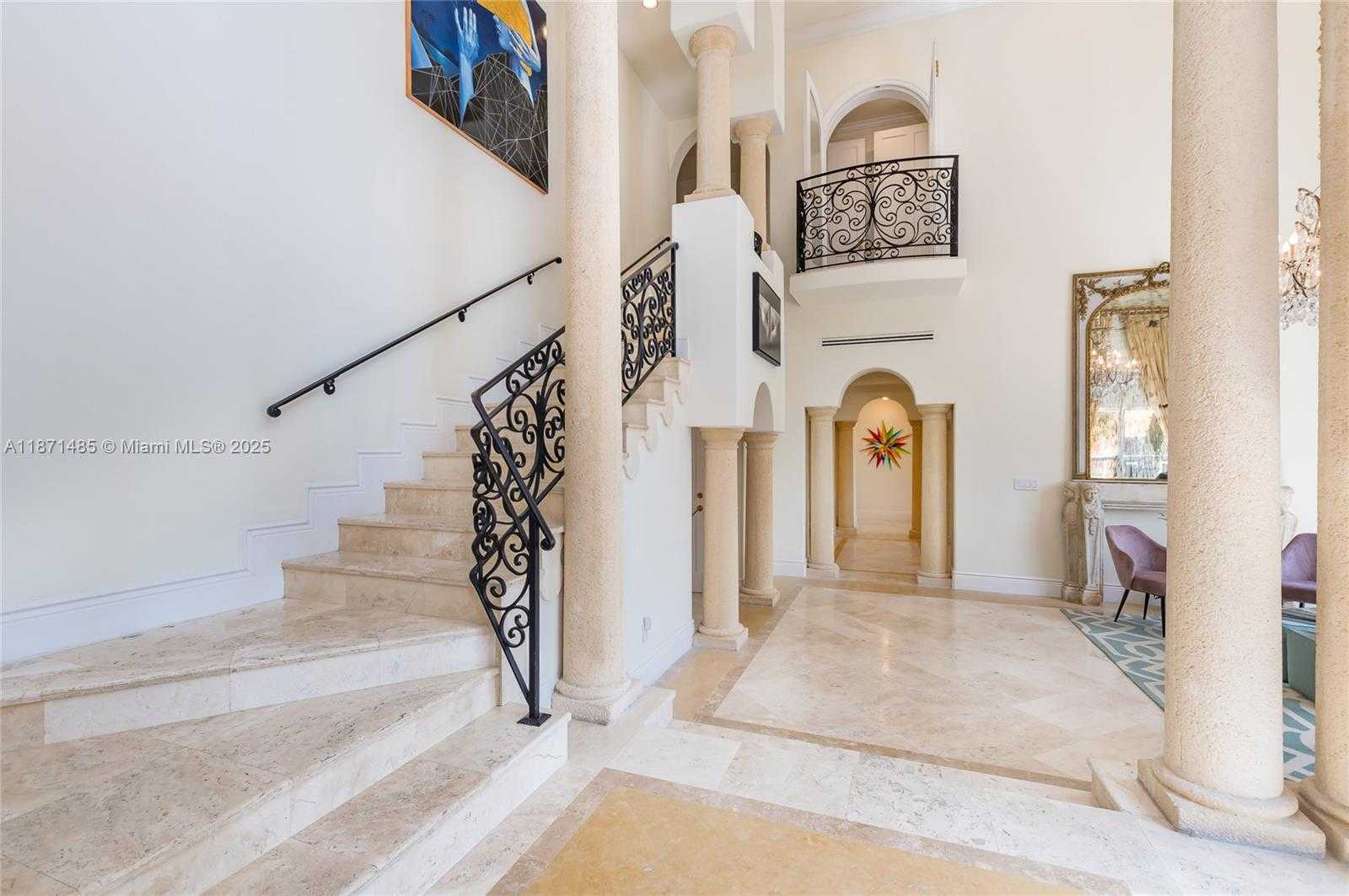 Small Image of 104 PALOMA DR, Coral Gables Number 9