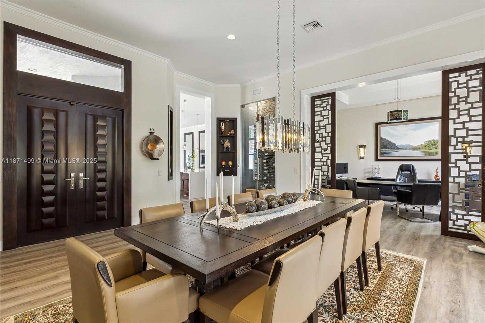 Small Image of 1371 VICTORIA ISLE DR, Weston Number 10