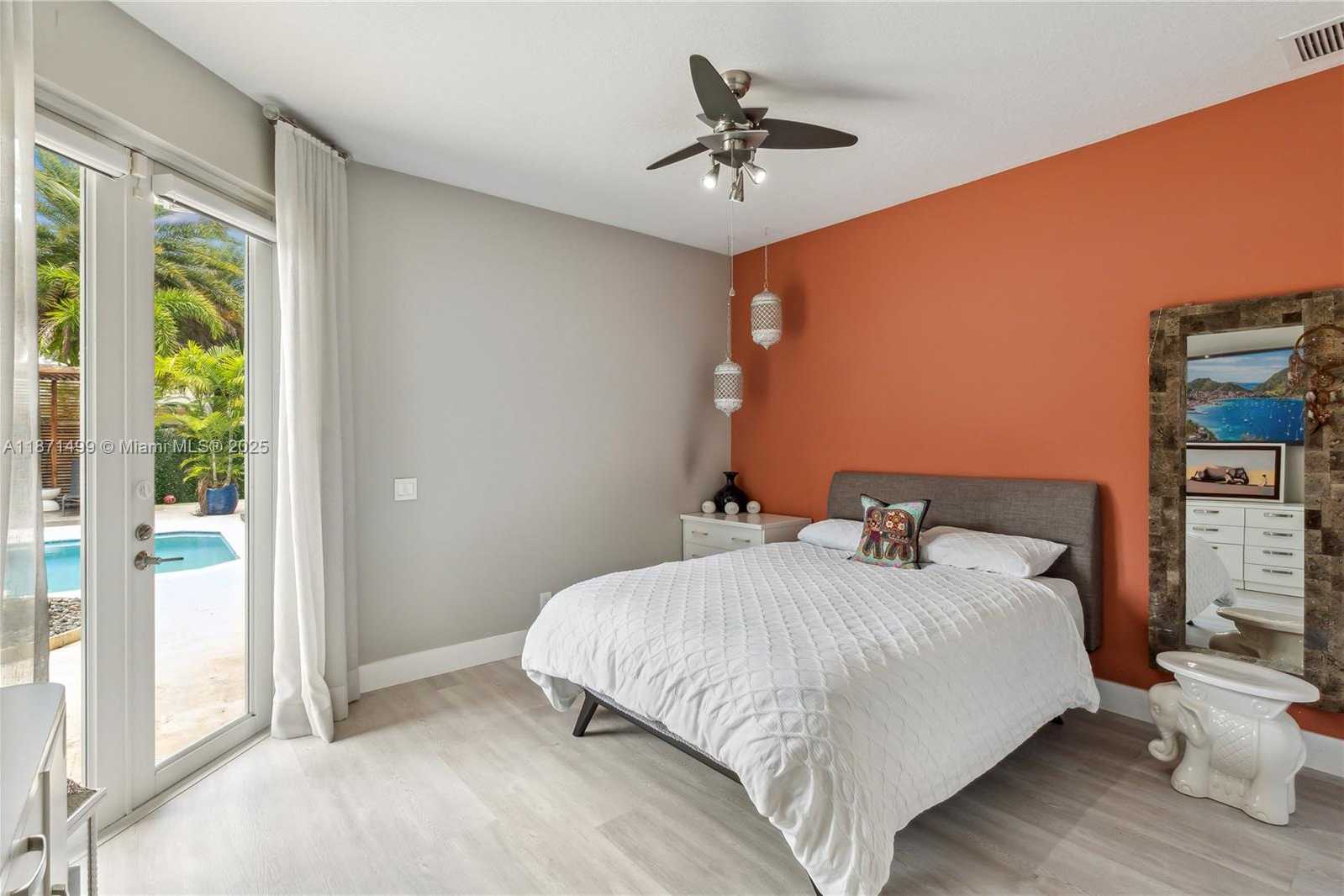Small Image of 1371 VICTORIA ISLE DR, Weston Number 18