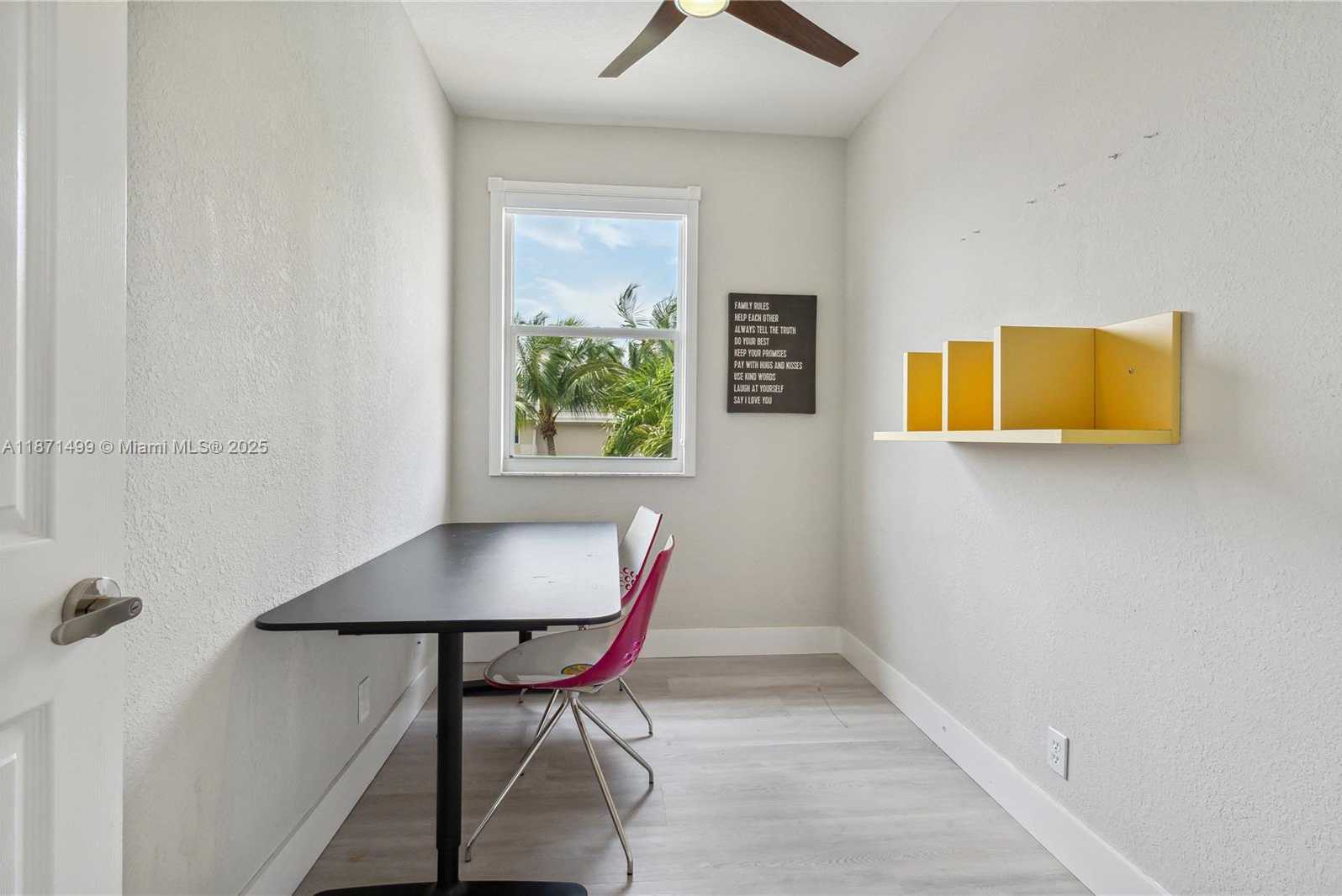 Small Image of 1371 VICTORIA ISLE DR, Weston Number 29