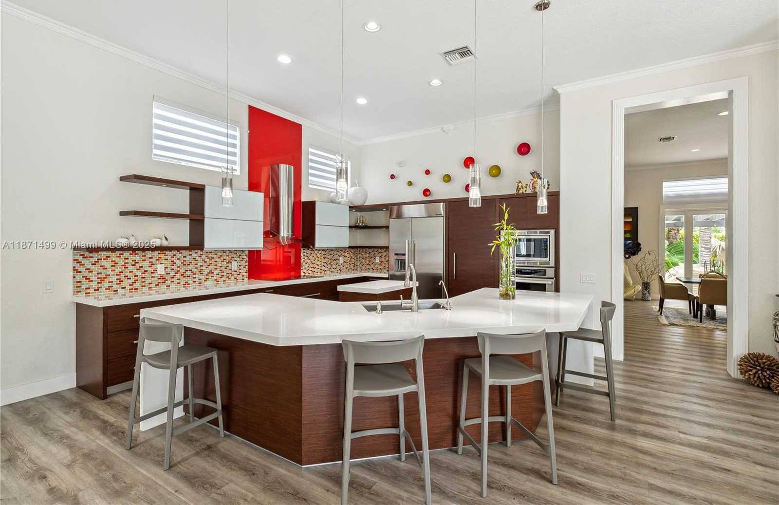 Small Image of 1371 VICTORIA ISLE DR, Weston Number 8