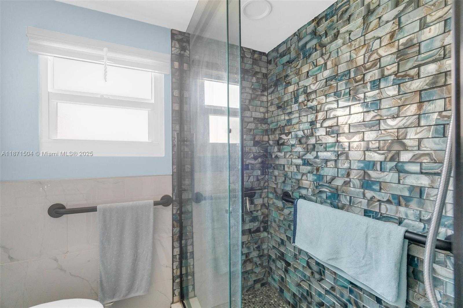 Small Image of 204 FLAMINGO DR, Briny Breezes Number 19