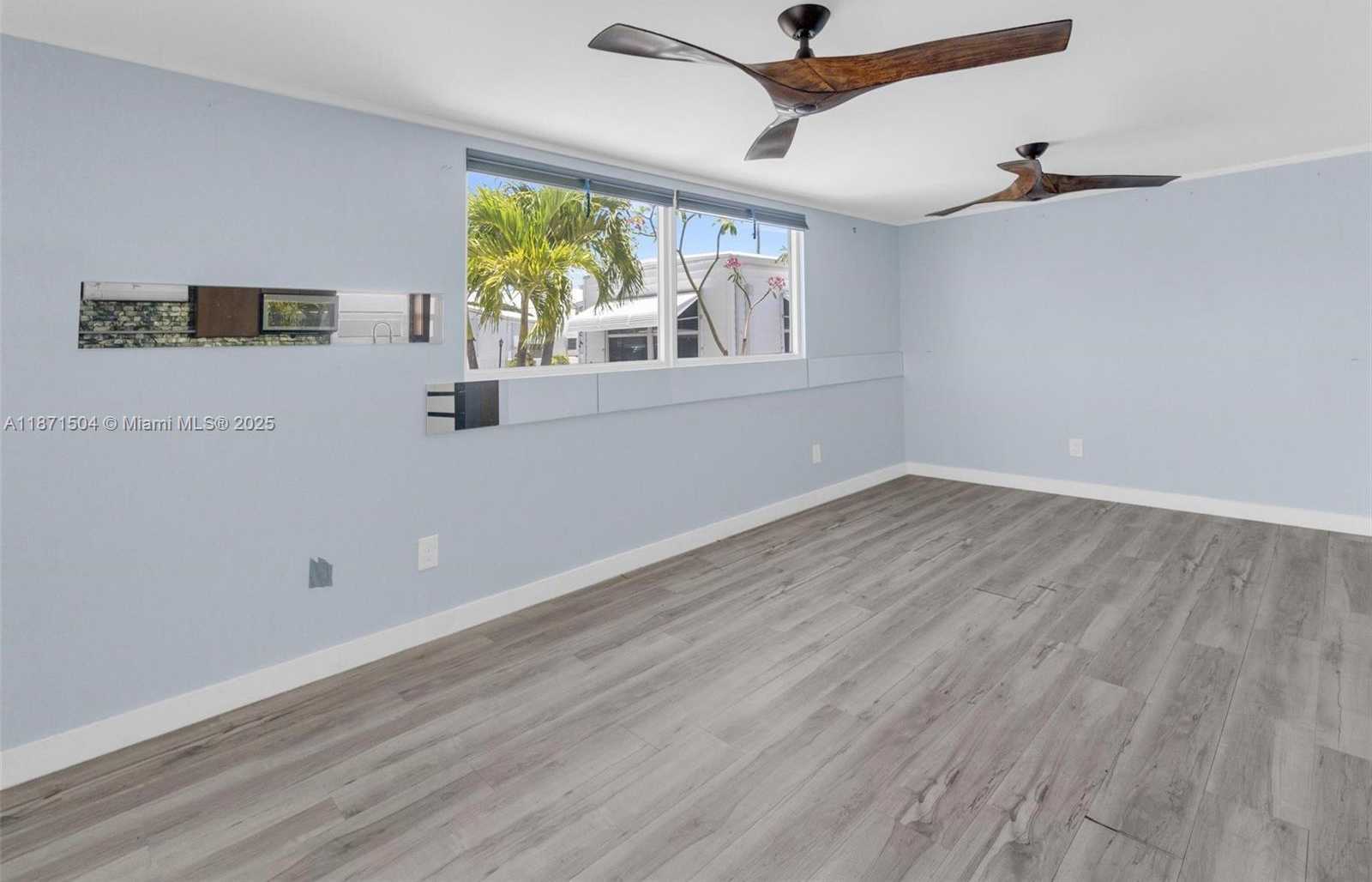 Small Image of 204 FLAMINGO DR, Briny Breezes Number 26