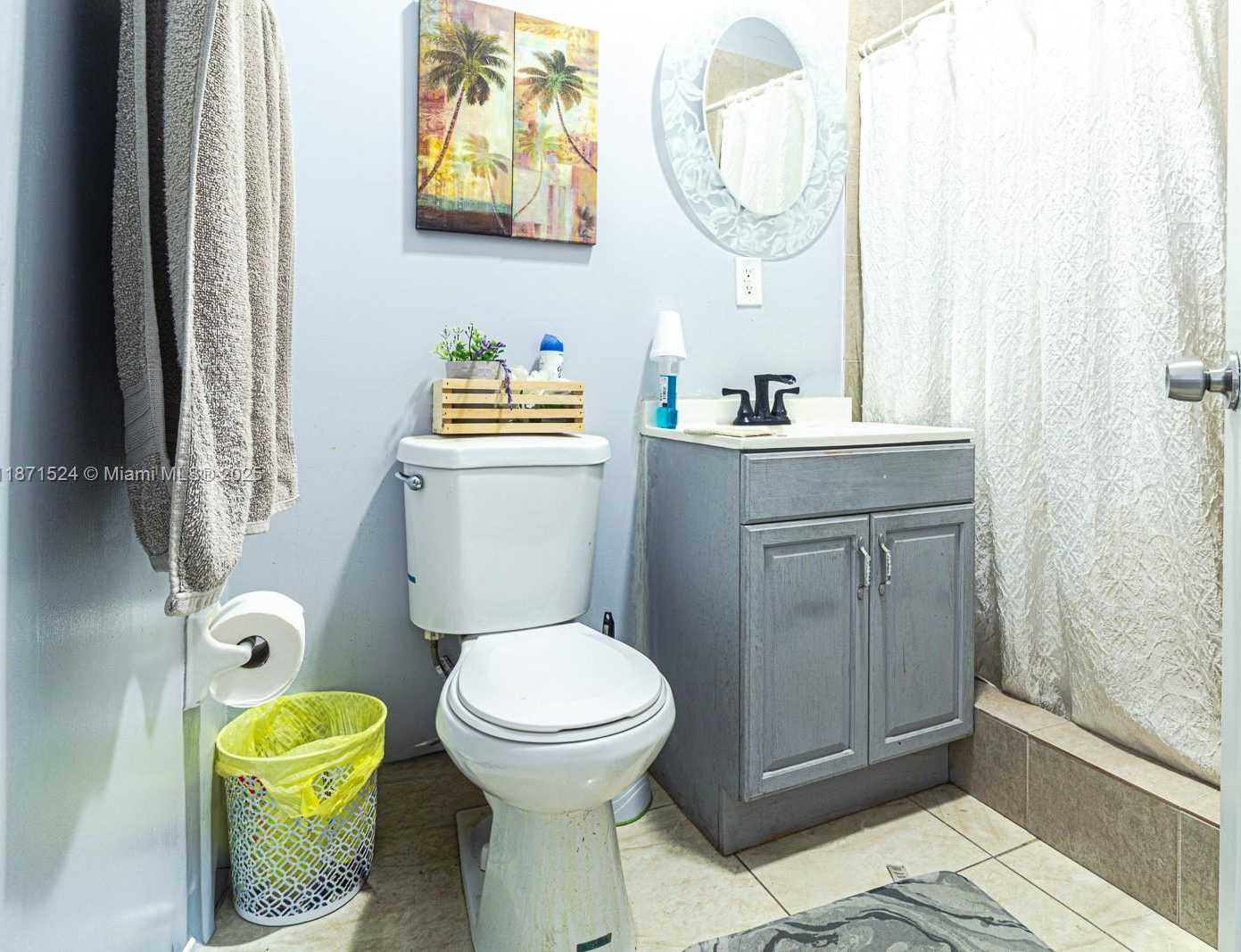 Small Image of 15600 NORTH WEST 157TH ST RD, Miami Gardens Number 5