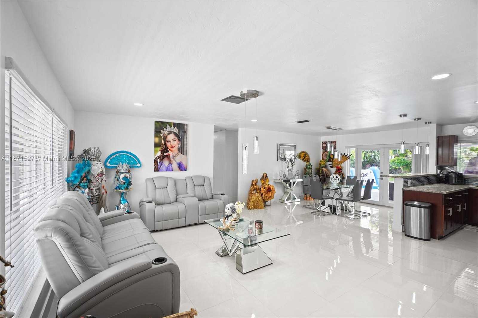 Small Image of 630 NORTH WEST 16TH ST, Homestead Number 21
