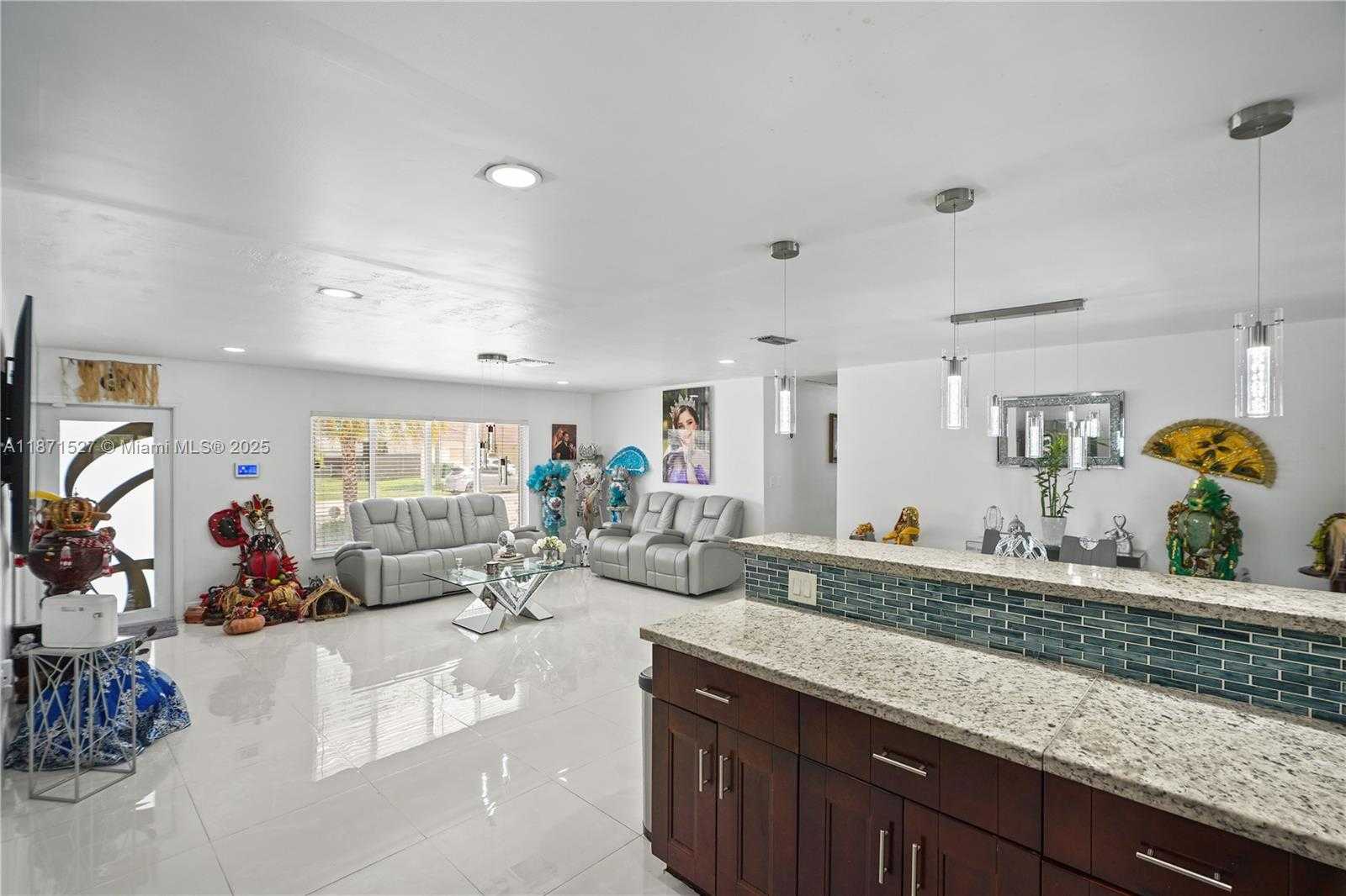 Small Image of 630 NORTH WEST 16TH ST, Homestead Number 27