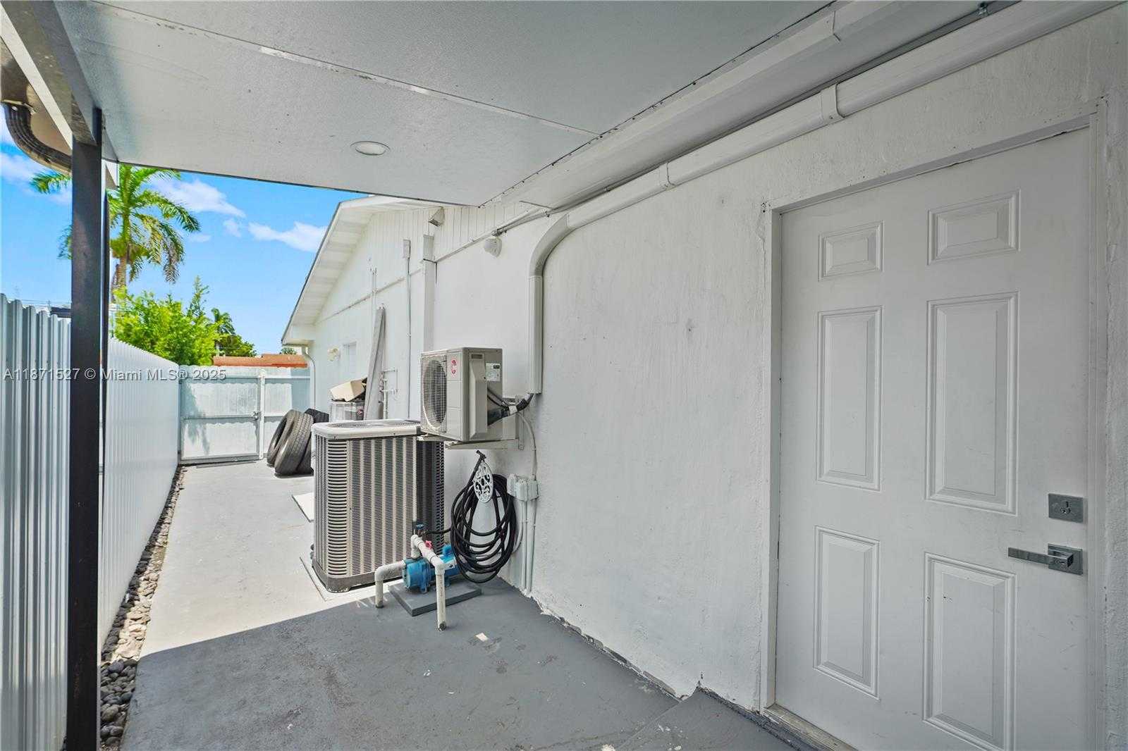 Small Image of 630 NORTH WEST 16TH ST, Homestead Number 42