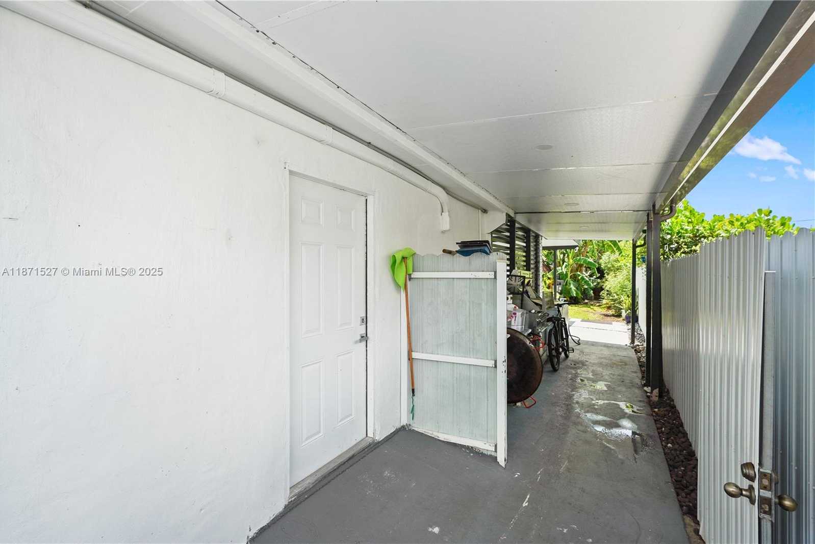 Small Image of 630 NORTH WEST 16TH ST, Homestead Number 44