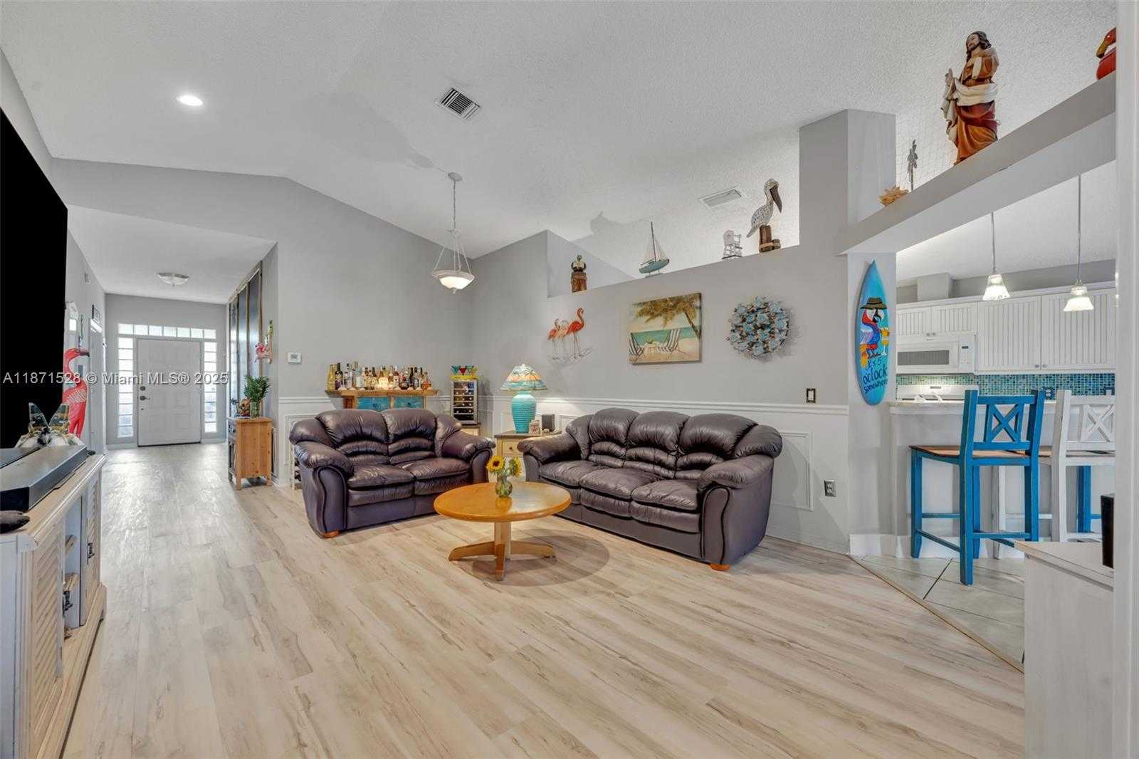 Small Image of 3122 CAUTHEN CREEK, Melbourne Number 3