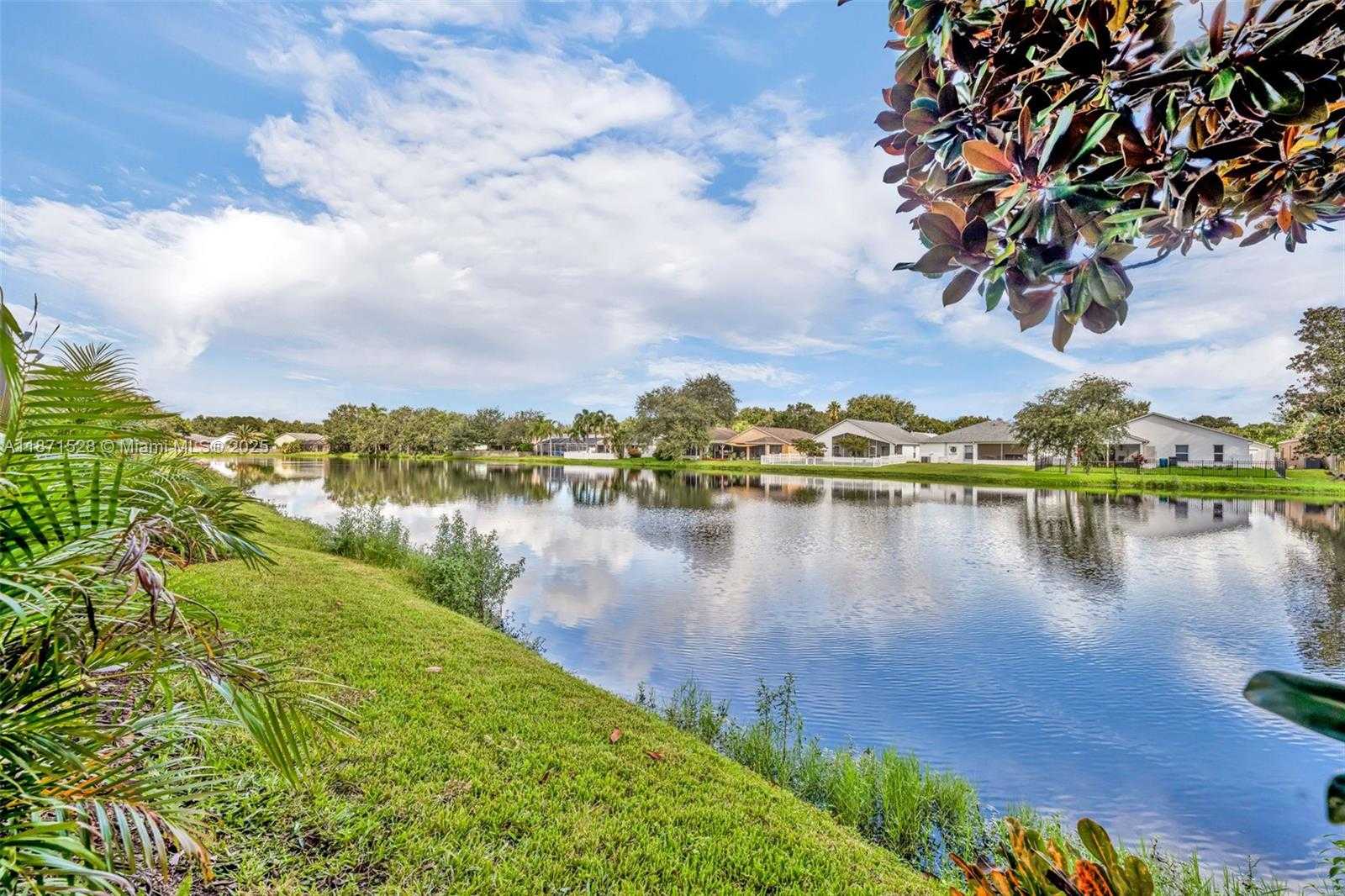 Small Image of 3122 CAUTHEN CREEK, Melbourne Number 32
