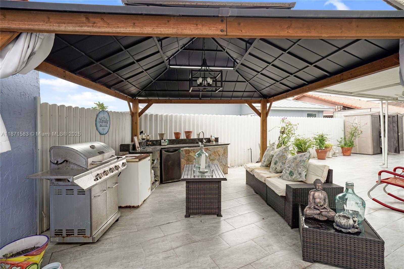 Small Image of 741 SOUTH WEST 99TH CT CIR, Miami Number 25