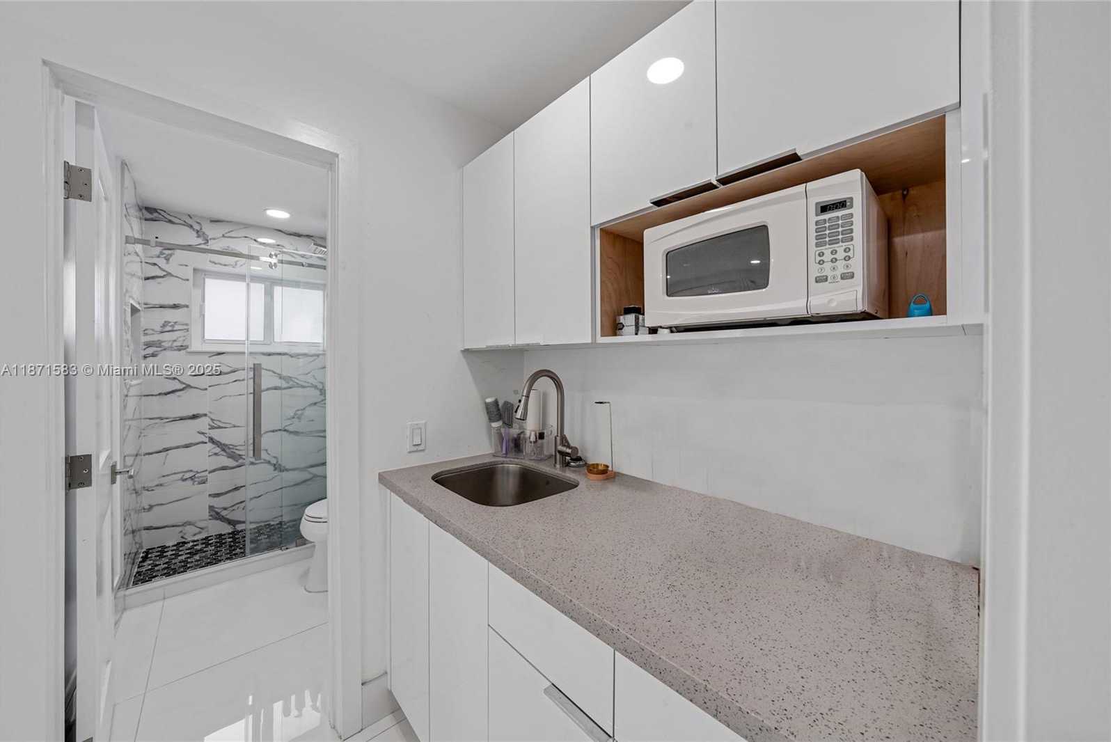 Small Image of 741 SOUTH WEST 99TH CT CIR, Miami Number 44