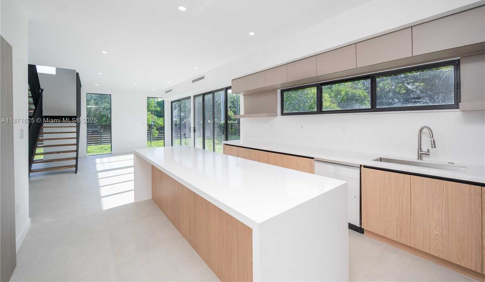 Small Image of 1200 SOUTH WEST 15TH AVE, Fort Lauderdale Number 10