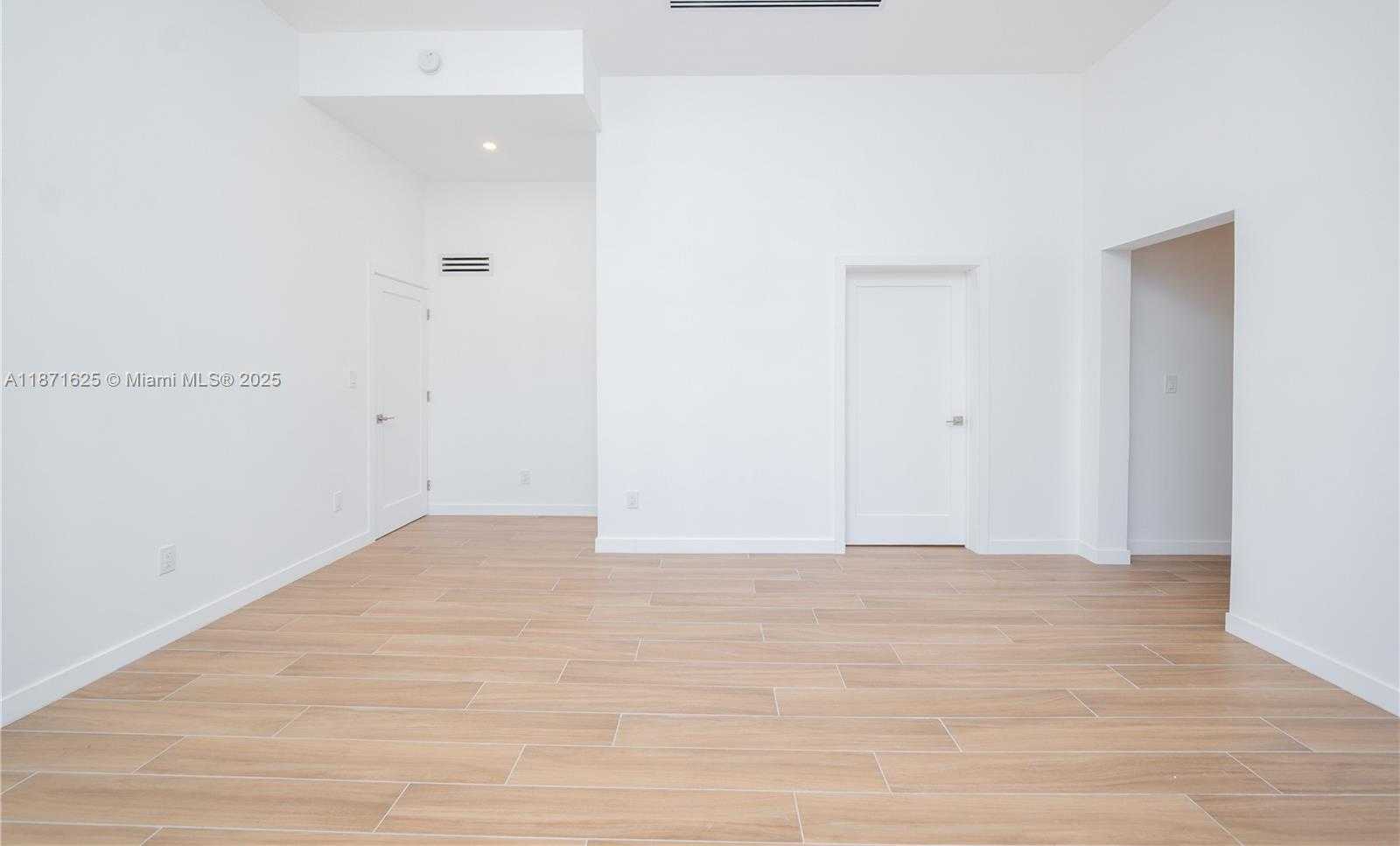 Small Image of 1200 SOUTH WEST 15TH AVE, Fort Lauderdale Number 21