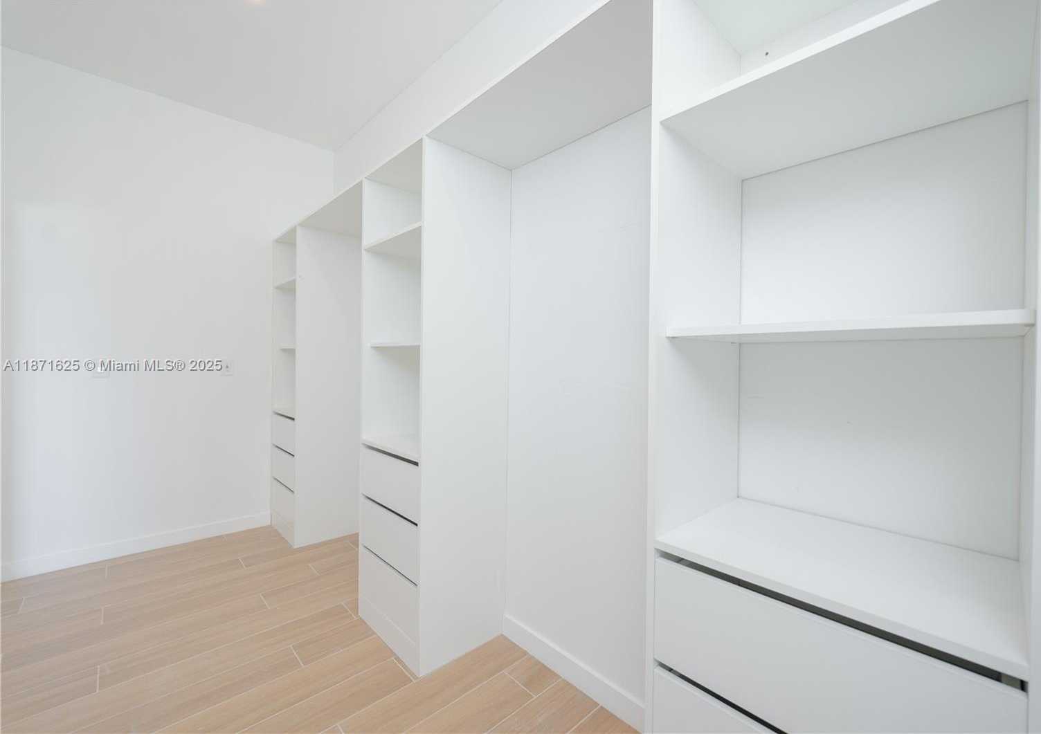 Small Image of 1200 SOUTH WEST 15TH AVE, Fort Lauderdale Number 23