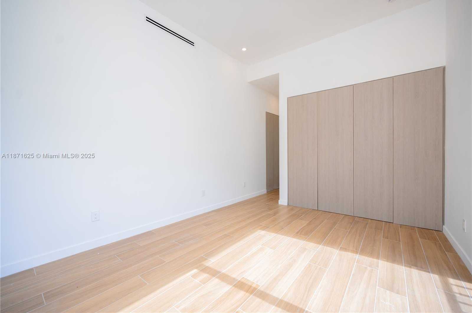 Small Image of 1200 SOUTH WEST 15TH AVE, Fort Lauderdale Number 32