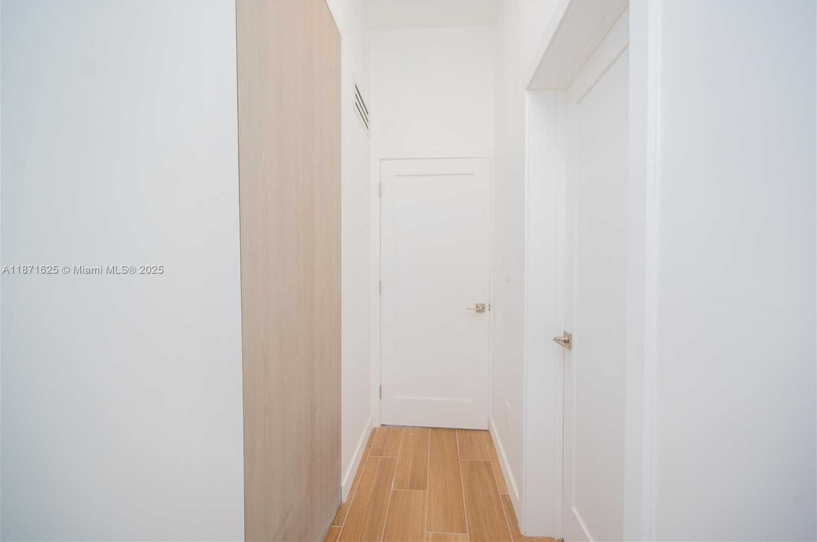 Small Image of 1200 SOUTH WEST 15TH AVE, Fort Lauderdale Number 35
