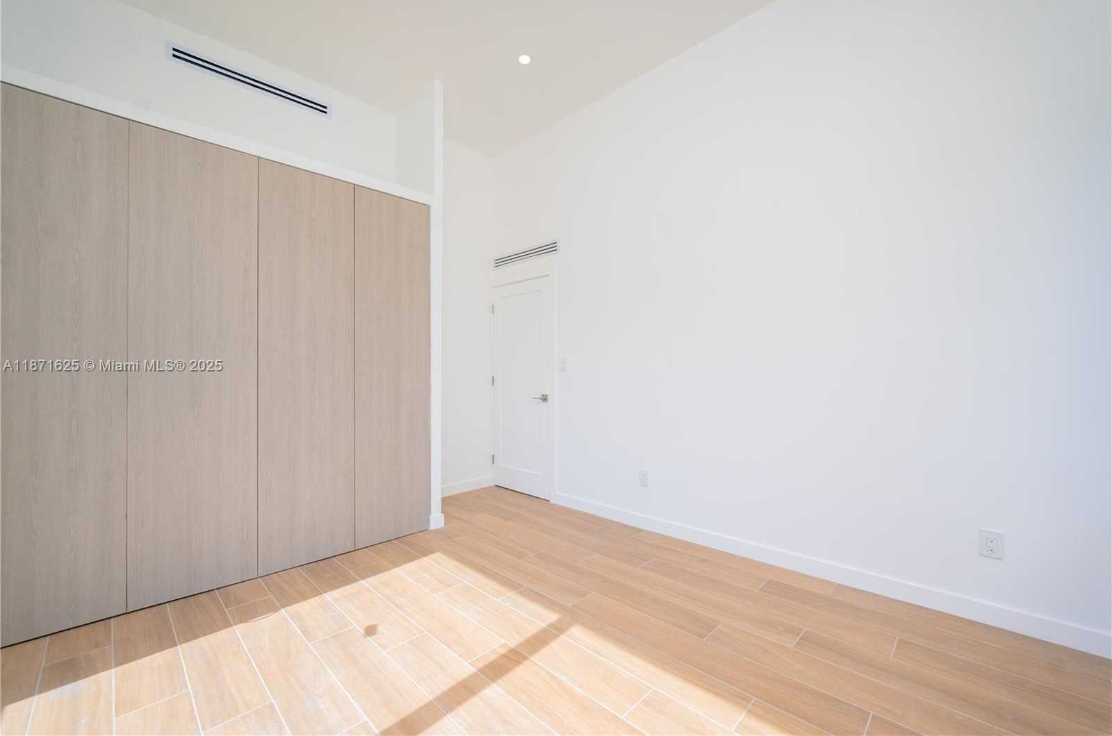 Small Image of 1200 SOUTH WEST 15TH AVE, Fort Lauderdale Number 41
