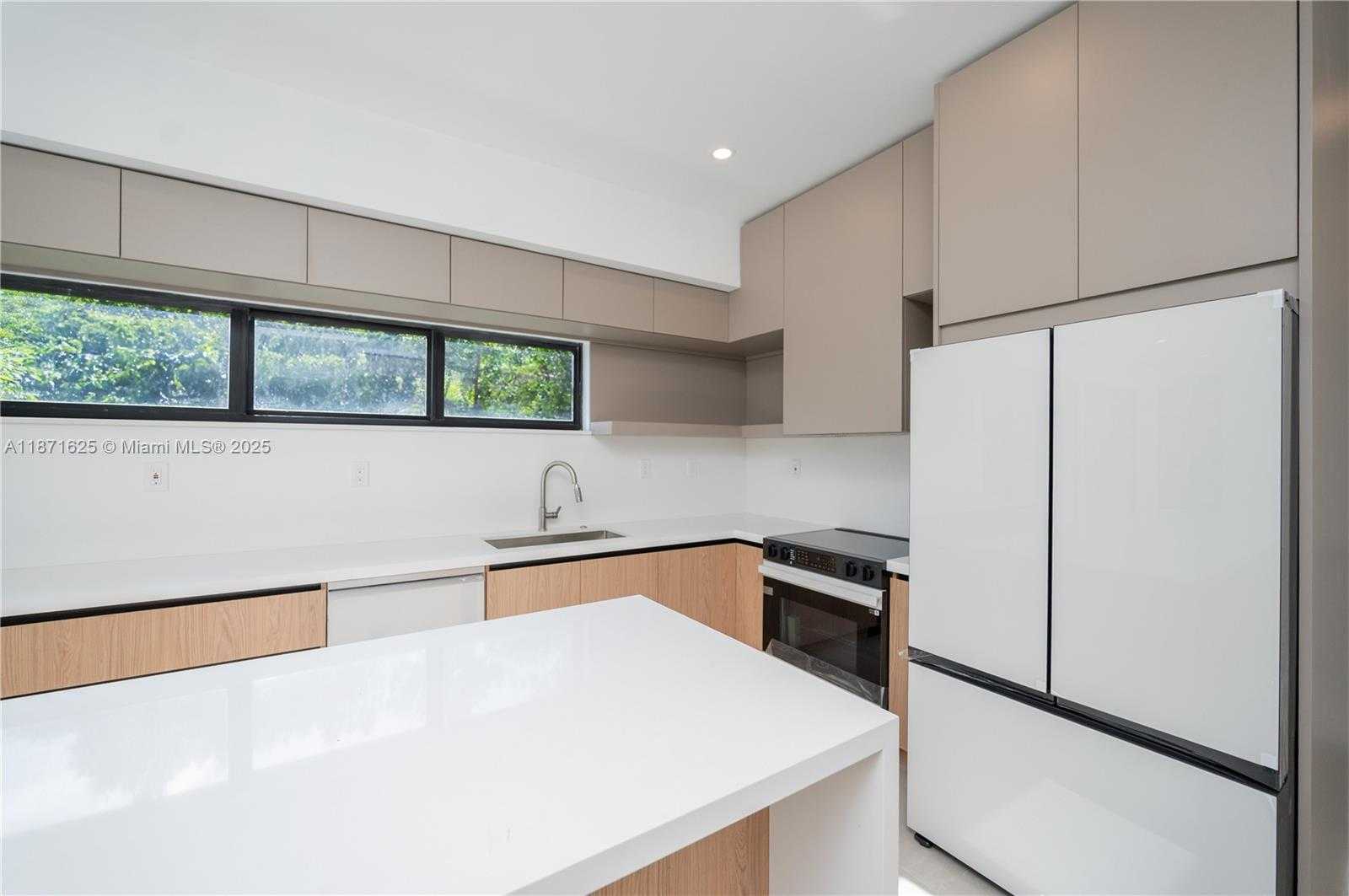 Small Image of 1200 SOUTH WEST 15TH AVE, Fort Lauderdale Number 8