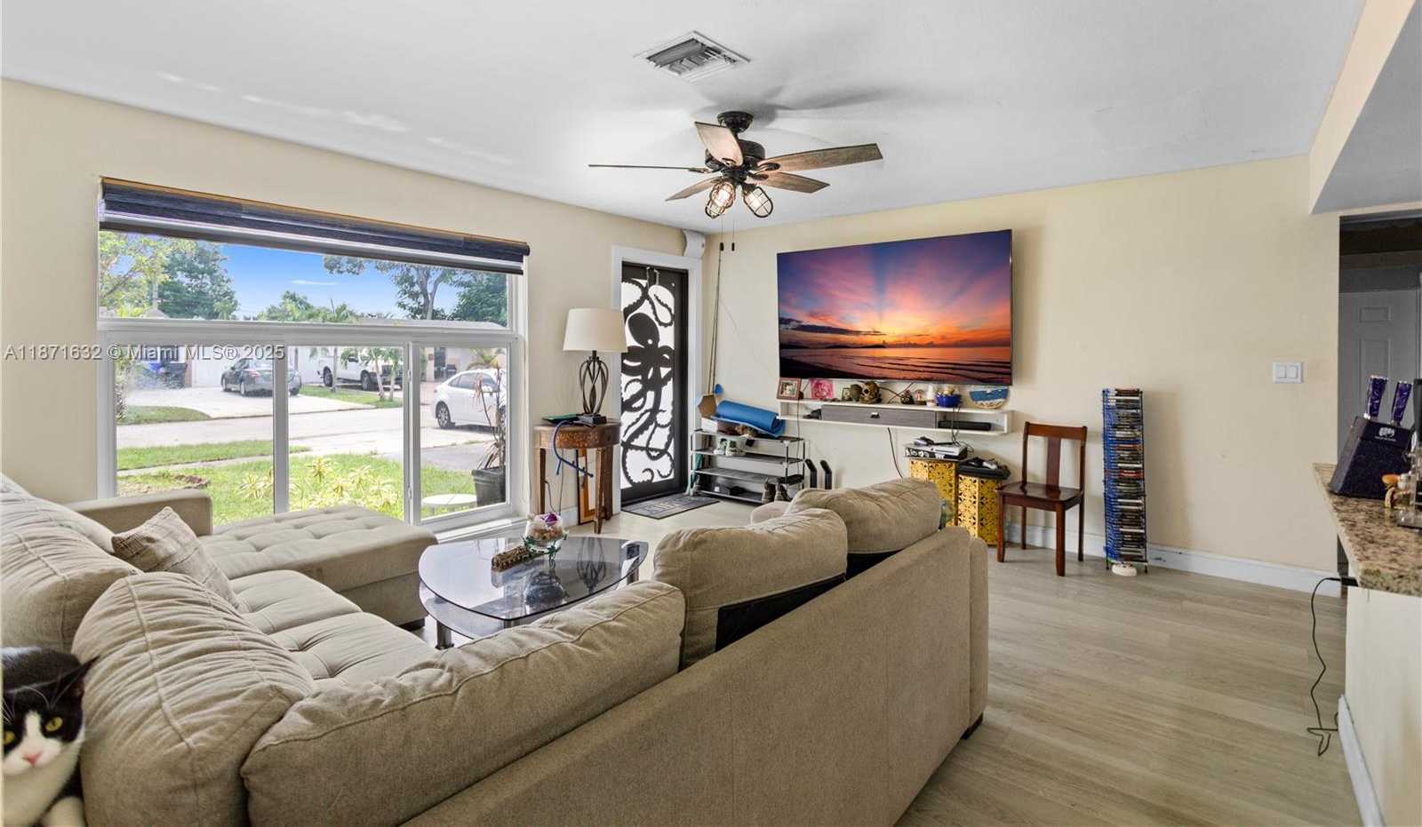 Small Image of 6611 PARK ST, Hollywood Number 16