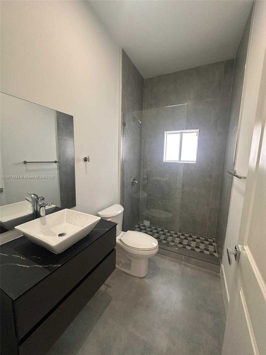 Small Image of 2423 NORTH WEST 23RD LN, Fort Lauderdale Number 10