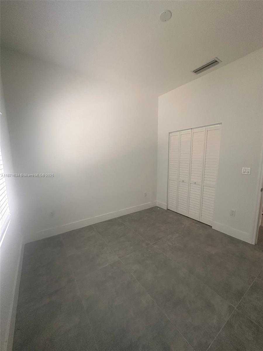 Small Image of 2423 NORTH WEST 23RD LN, Fort Lauderdale Number 14