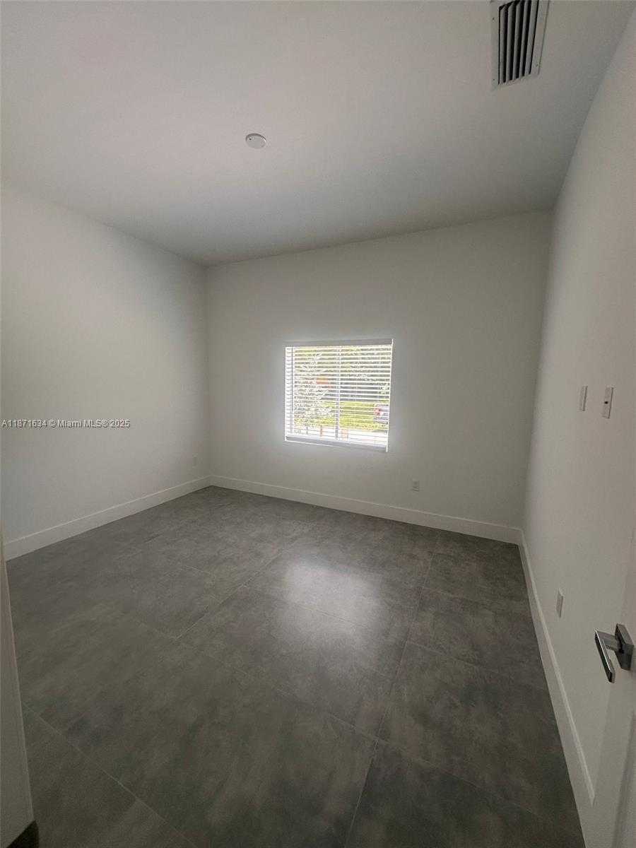 Small Image of 2423 NORTH WEST 23RD LN, Fort Lauderdale Number 18