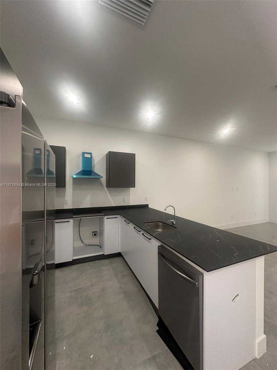 Small Image of 2423 NORTH WEST 23RD LN, Fort Lauderdale Number 2