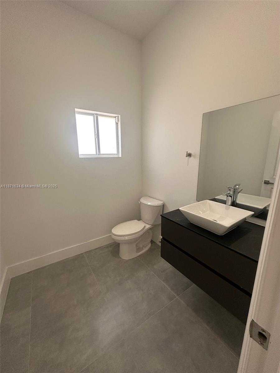 Small Image of 2423 NORTH WEST 23RD LN, Fort Lauderdale Number 8