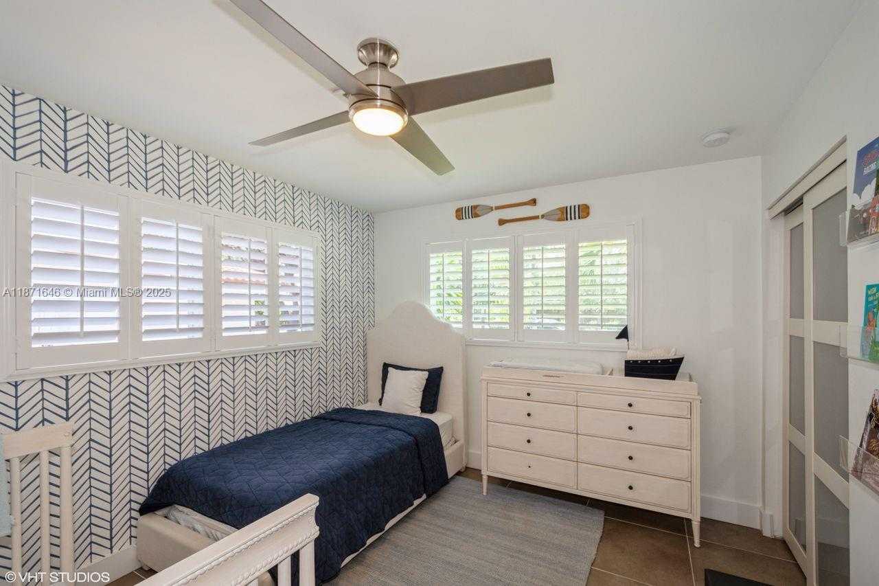 Small Image of 6240 NORTH EAST 21ST RD, Fort Lauderdale Number 12