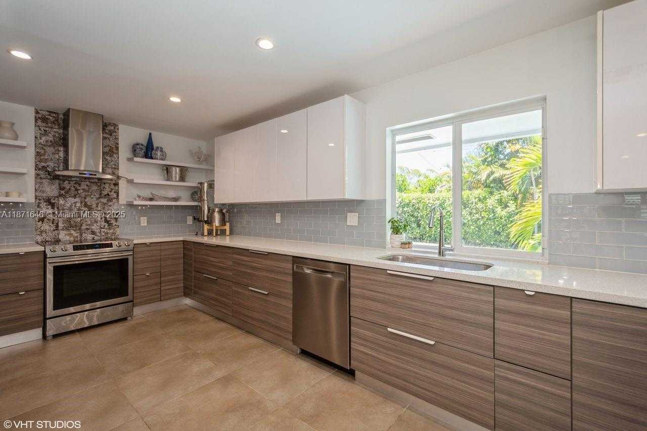 Small Image of 6240 NORTH EAST 21ST RD, Fort Lauderdale Number 6