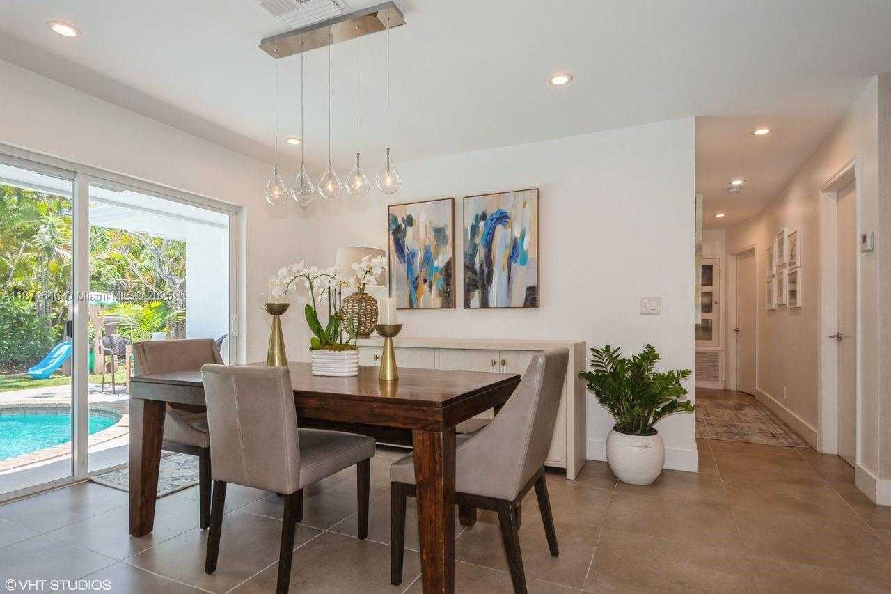 Small Image of 6240 NORTH EAST 21ST RD, Fort Lauderdale Number 7