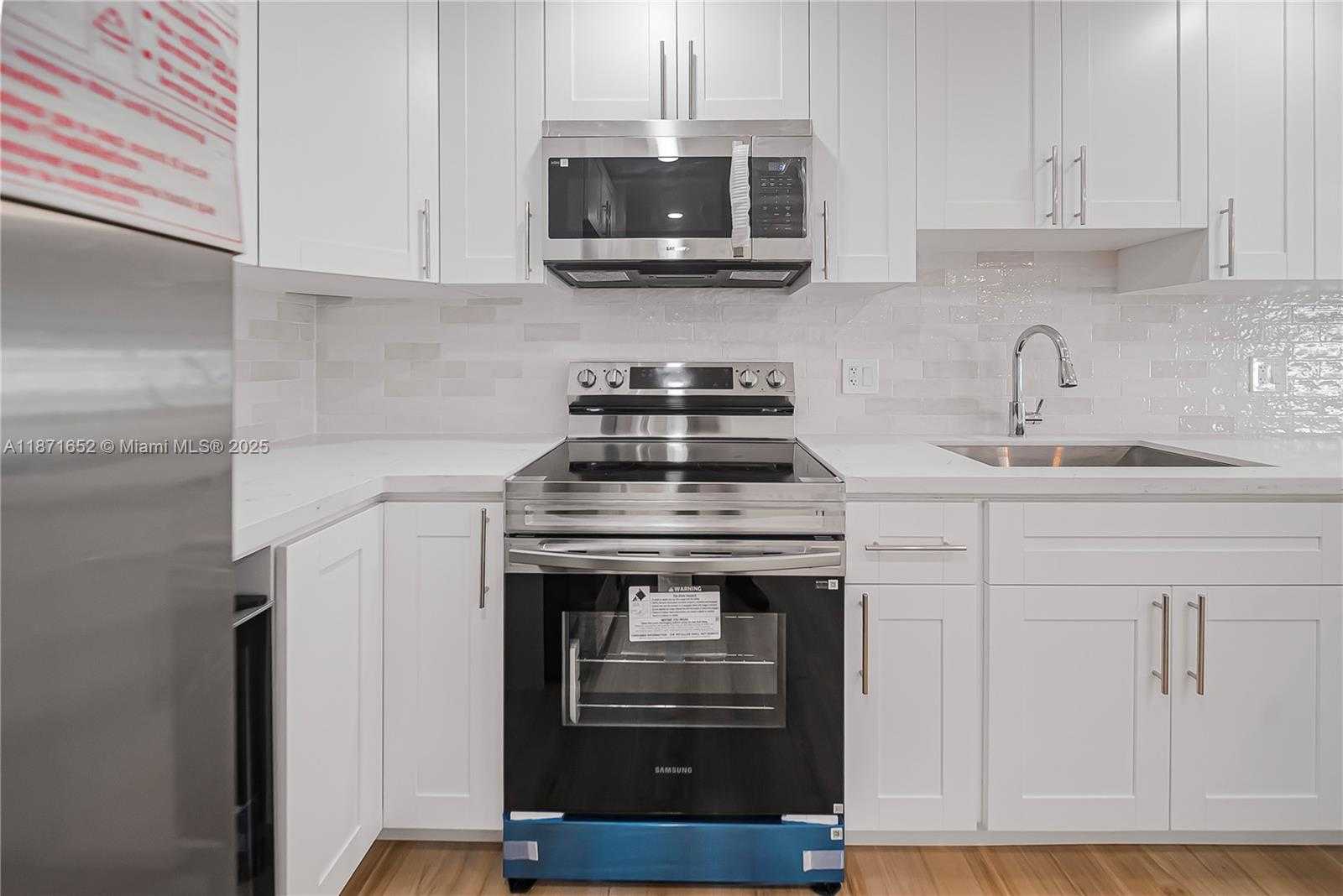 Small Image of 2106 ALFRED DR, Boynton Beach Number 13