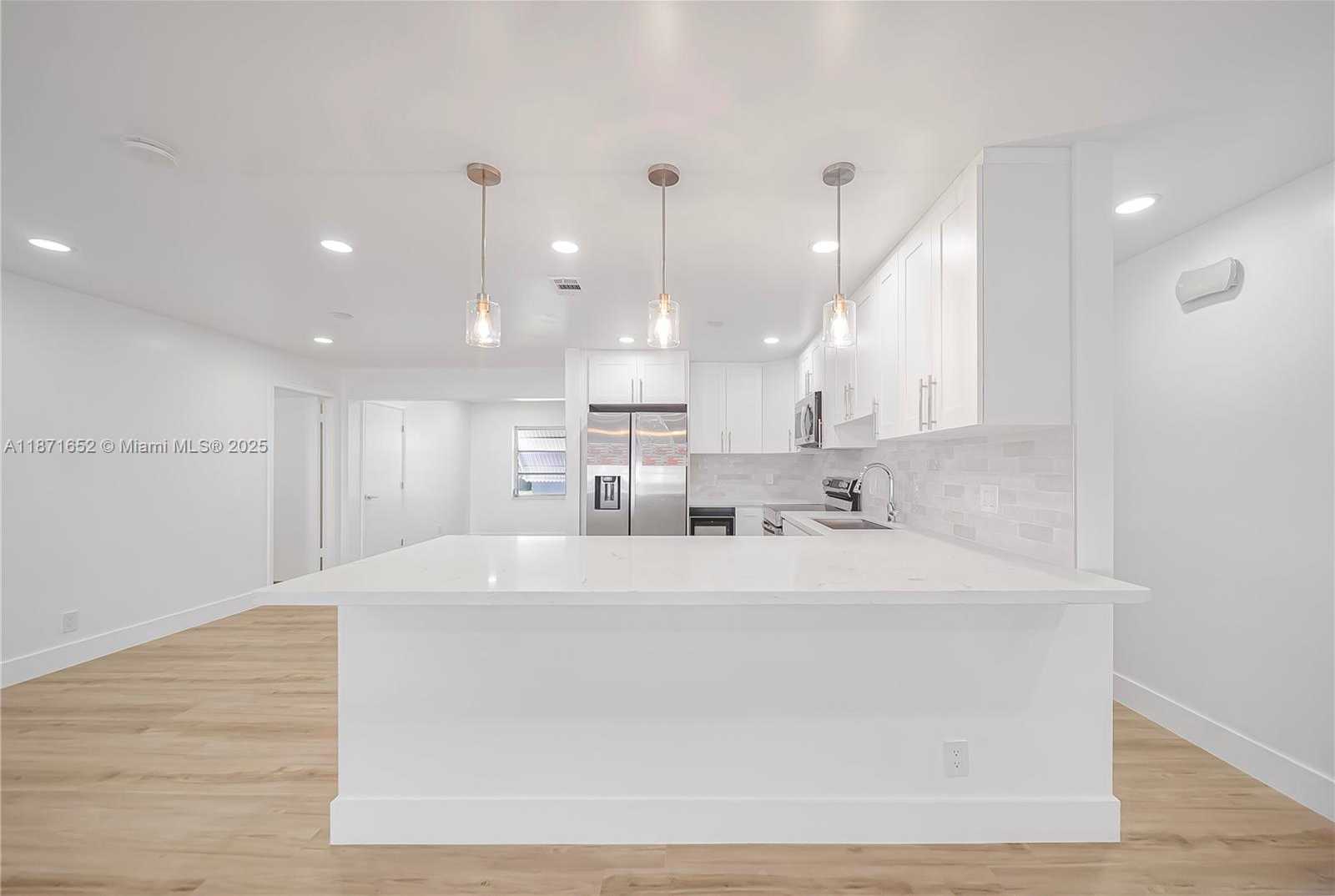 Small Image of 2106 ALFRED DR, Boynton Beach Number 7