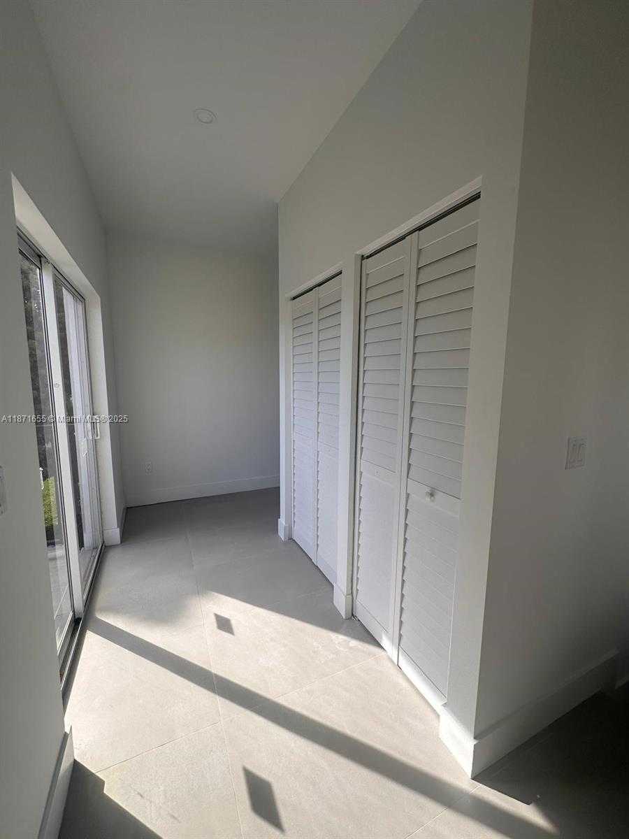 Small Image of 538 NORTH WEST 17TH AVE, Fort Lauderdale Number 12