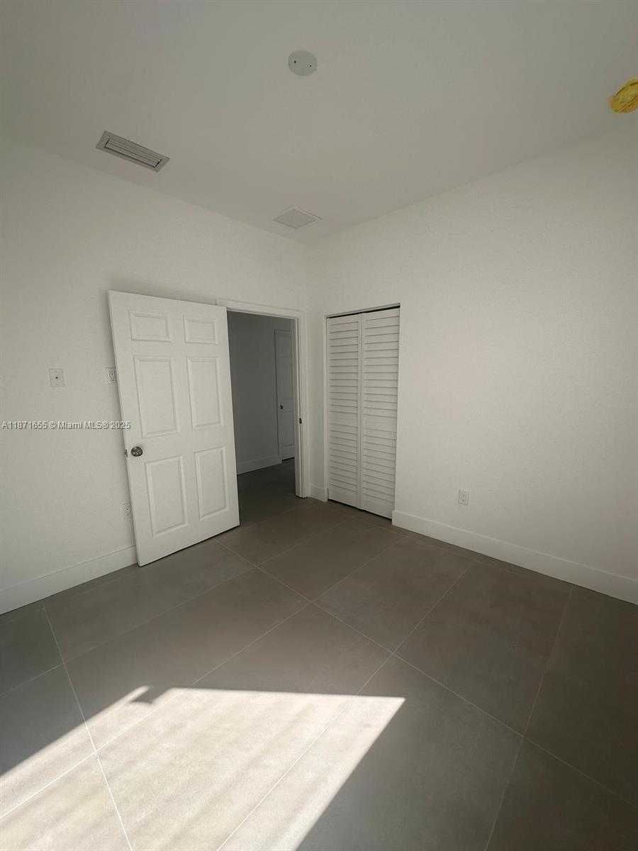 Small Image of 538 NORTH WEST 17TH AVE, Fort Lauderdale Number 13