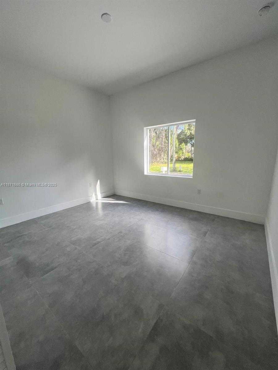 Small Image of 2421 NORTH WEST 23RD LN, Fort Lauderdale Number 10