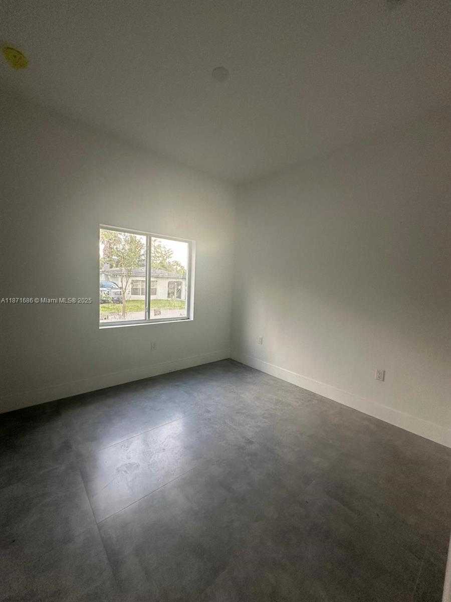 Small Image of 2421 NORTH WEST 23RD LN, Fort Lauderdale Number 12