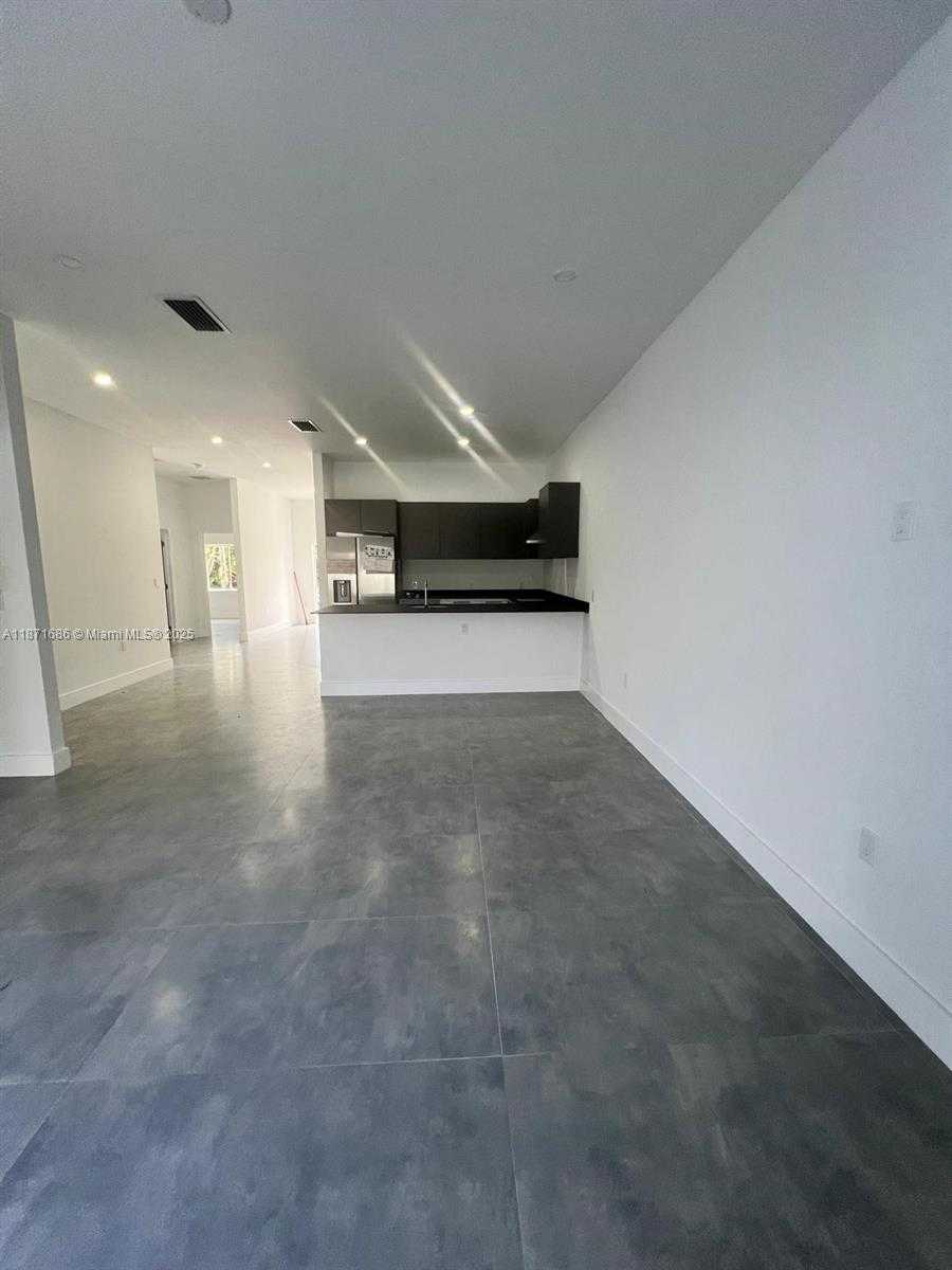 Small Image of 2421 NORTH WEST 23RD LN, Fort Lauderdale Number 2