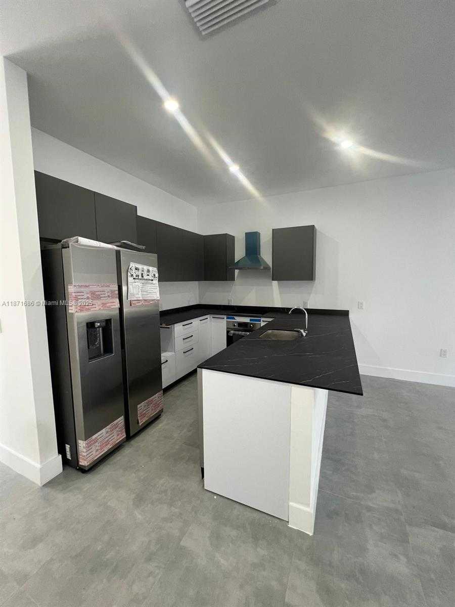 Small Image of 2421 NORTH WEST 23RD LN, Fort Lauderdale Number 22