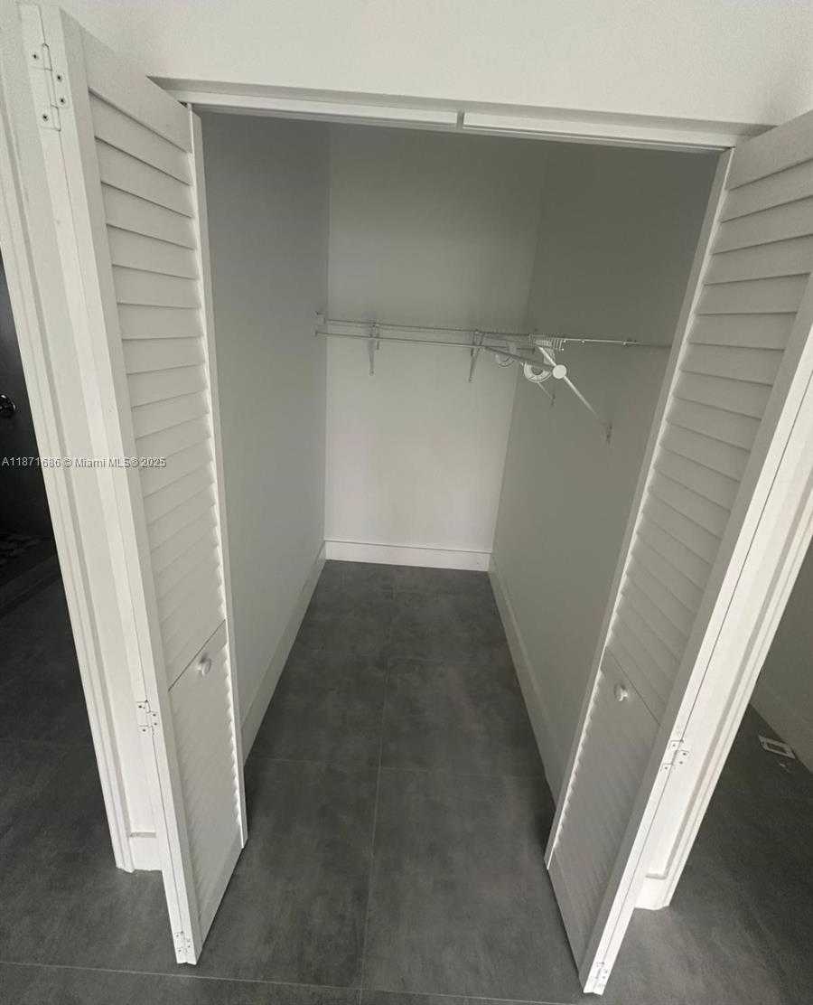 Small Image of 2421 NORTH WEST 23RD LN, Fort Lauderdale Number 5
