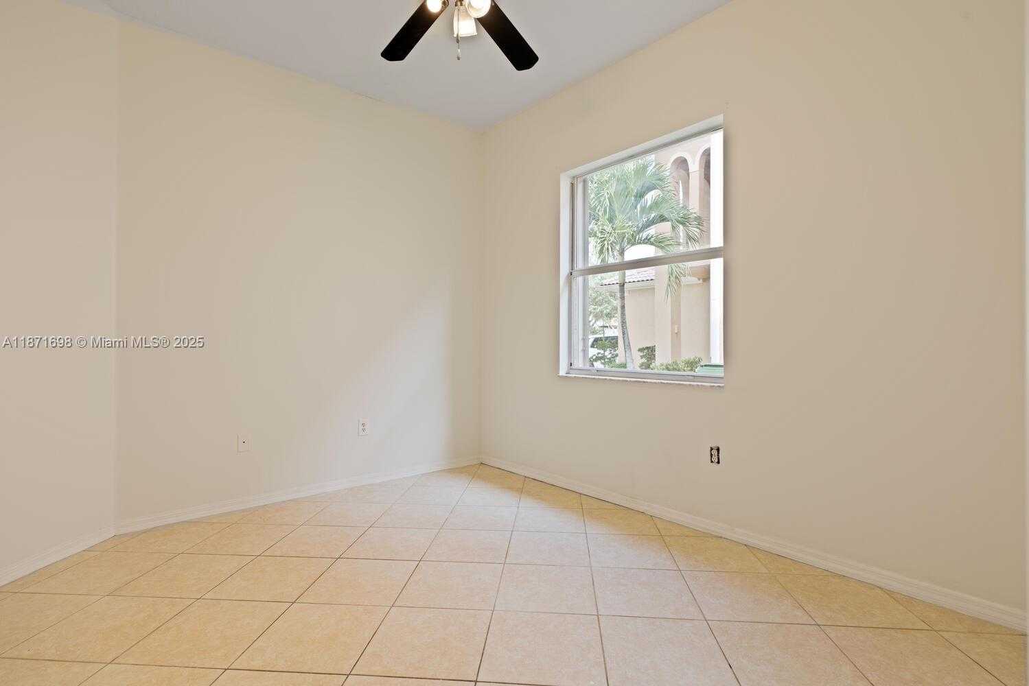 Small Image of 1921 SOUTH EAST 16 AVE, Homestead Number 15