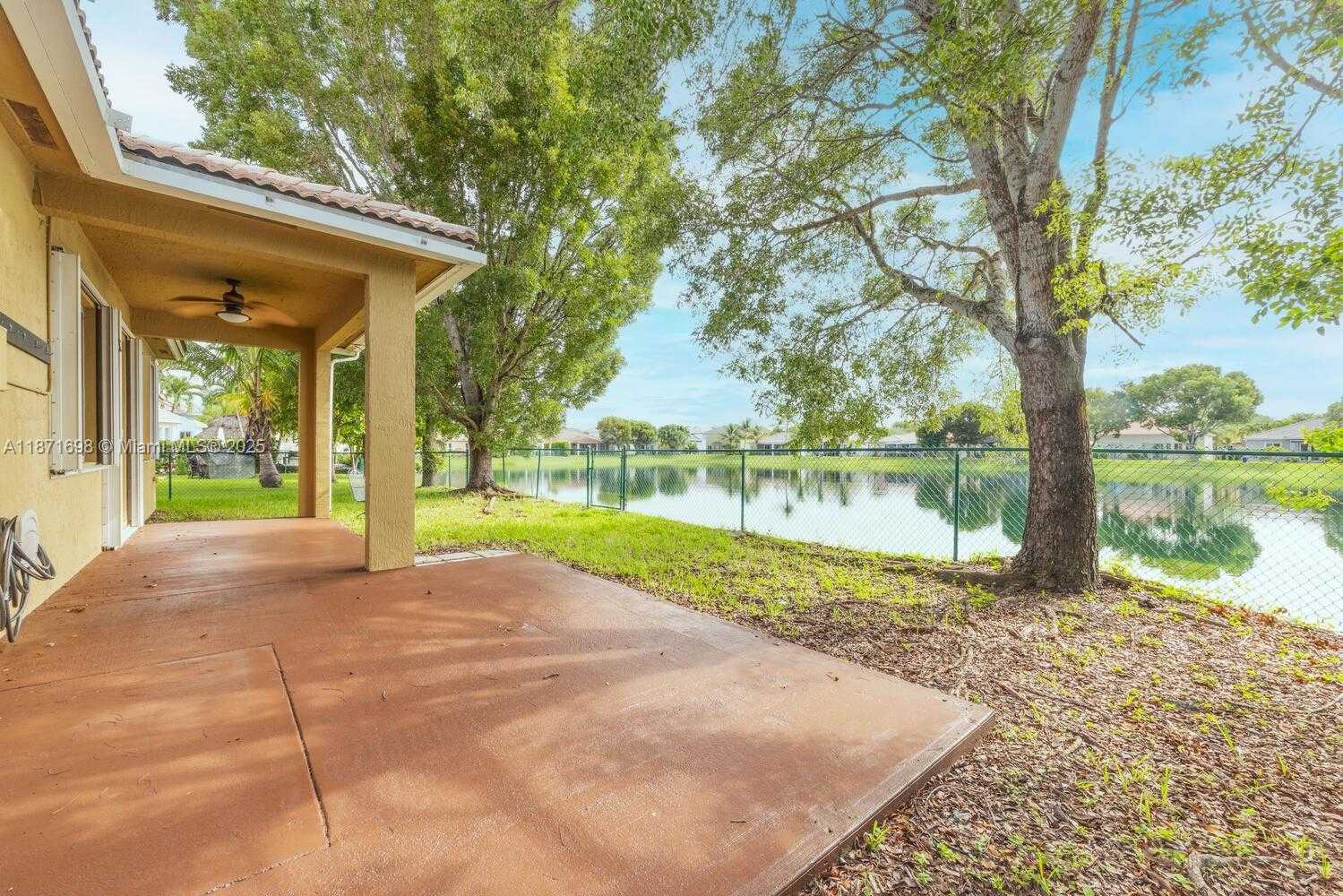 Small Image of 1921 SOUTH EAST 16 AVE, Homestead Number 21