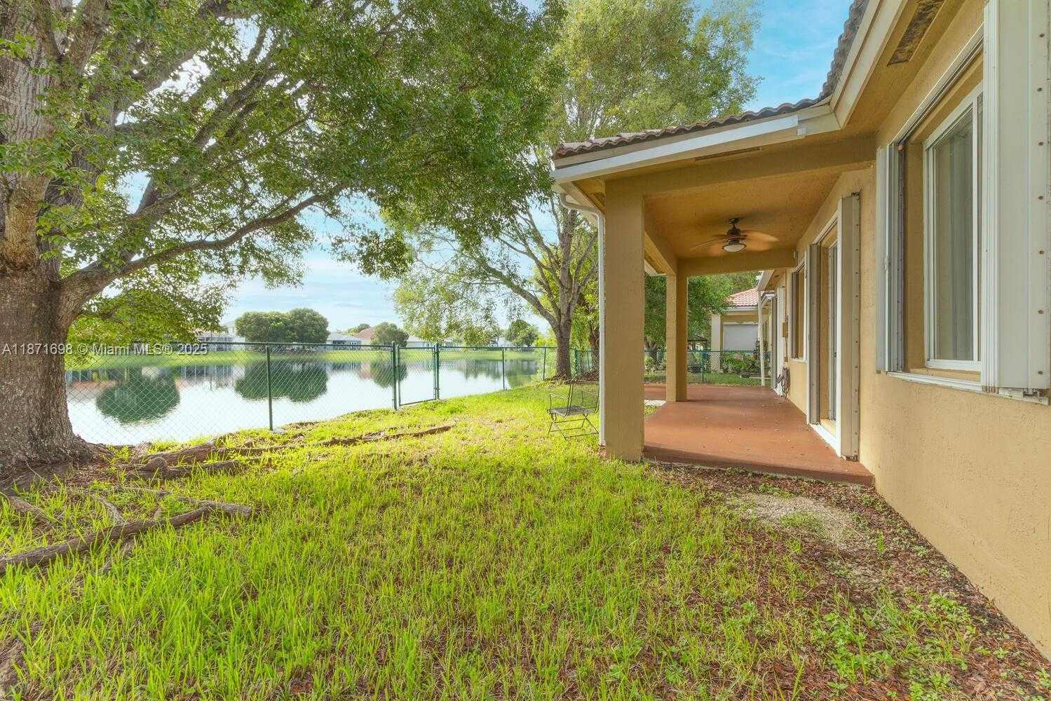 Small Image of 1921 SOUTH EAST 16 AVE, Homestead Number 24