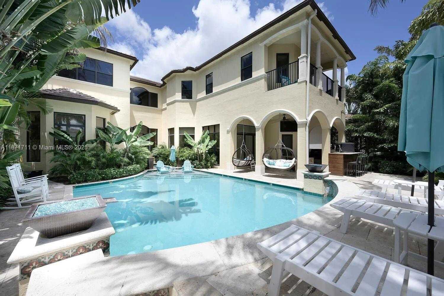 Small Image of 17838 MONTE VISTA DR, Boca Raton Number 2