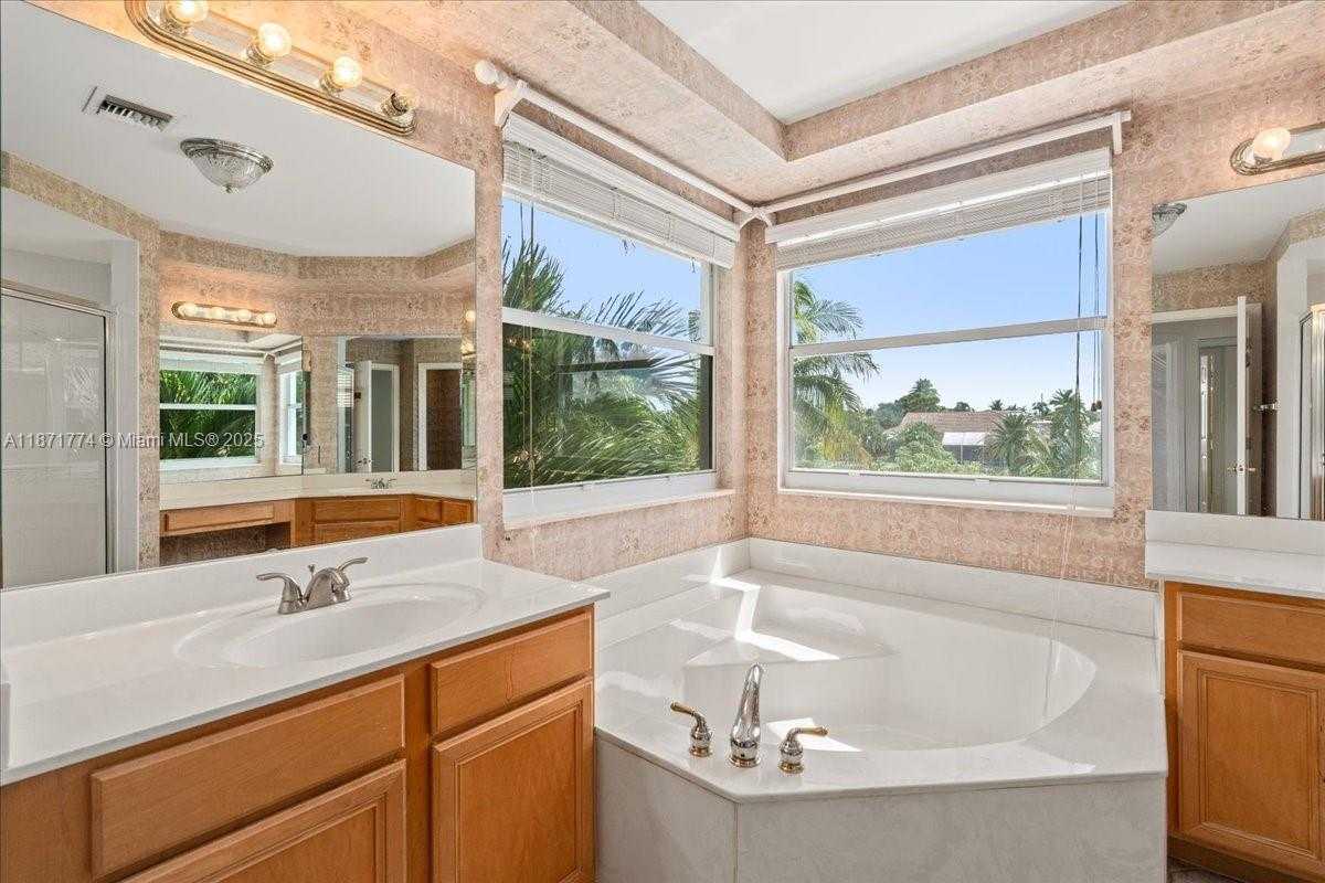 Small Image of 5095 NORTH WEST 57TH WAY, Coral Springs Number 30