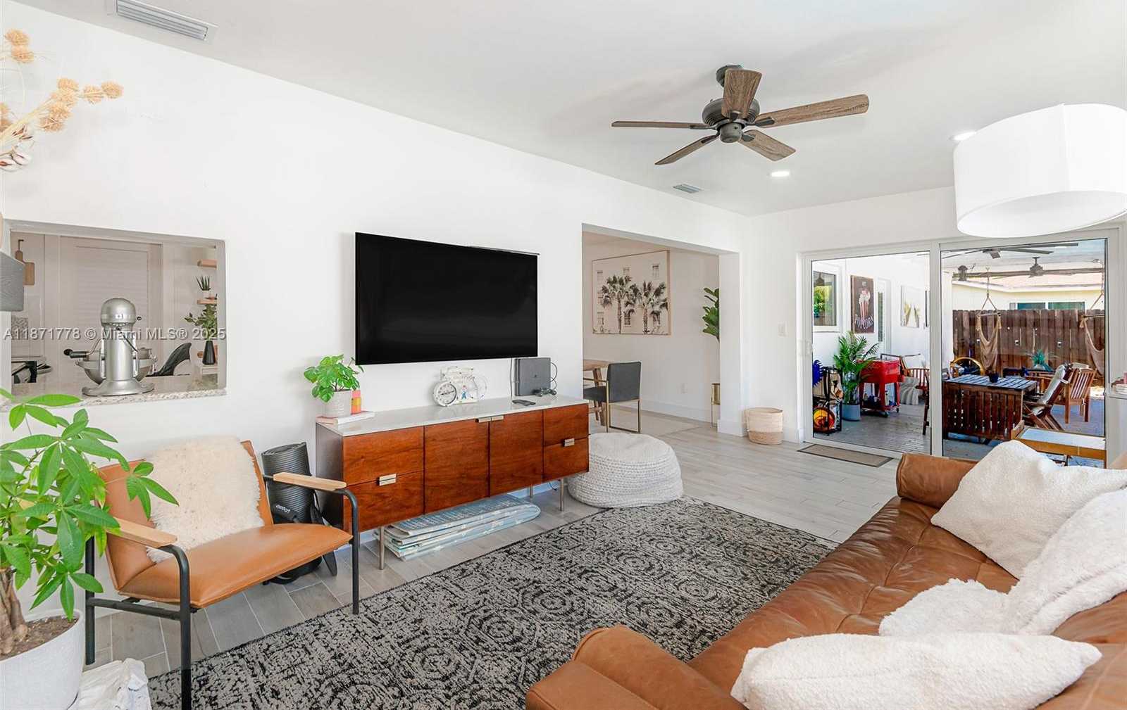Small Image of 1770 NORTH WEST 106TH AVE, Pembroke Pines Number 11