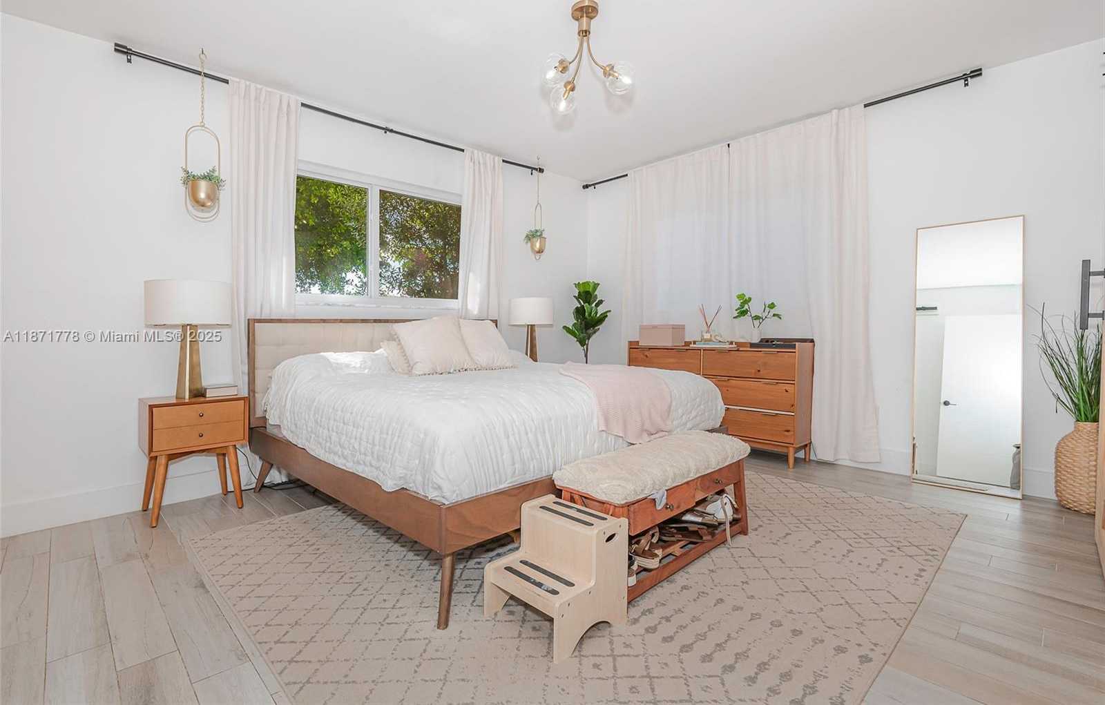 Small Image of 1770 NORTH WEST 106TH AVE, Pembroke Pines Number 15