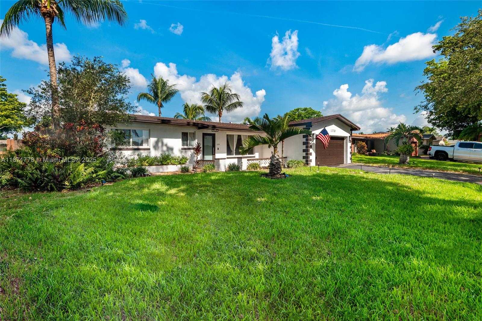 Small Image of 1770 NORTH WEST 106TH AVE, Pembroke Pines Number 2